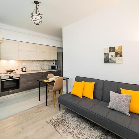 Panorama View Apartment 2Km To Palas 雅西 外观 照片