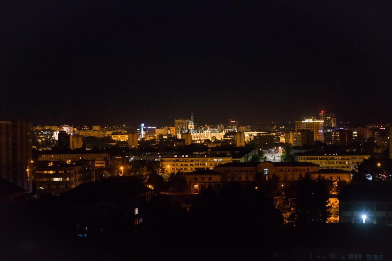 Panorama View Apartment 2Km To Palas 雅西 外观 照片